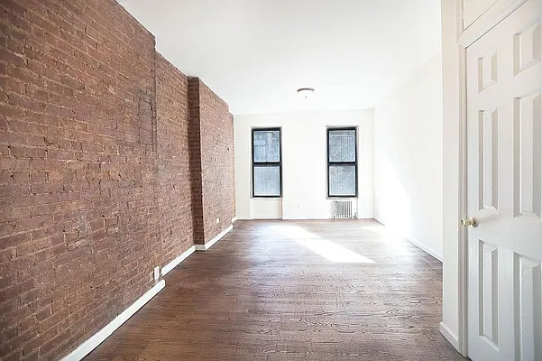 Rented by The MJS Group NY LLC | media 8