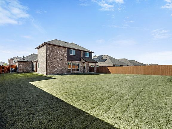 3rd image of 3630 Monticello Way