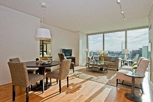 5th image of 1570 Elmwood Ave Unit 1404
