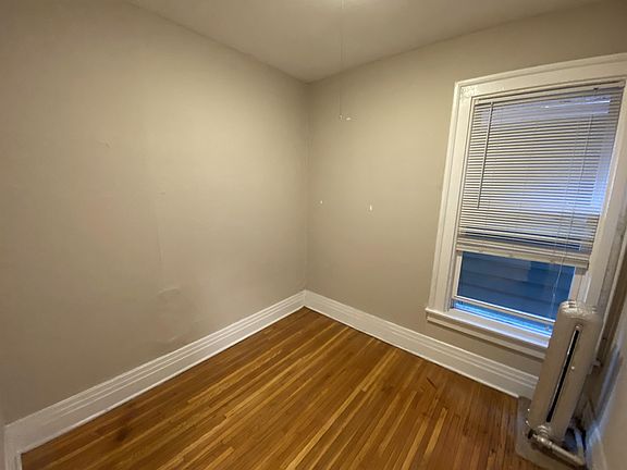 3rd image of 346 Bryant St #3