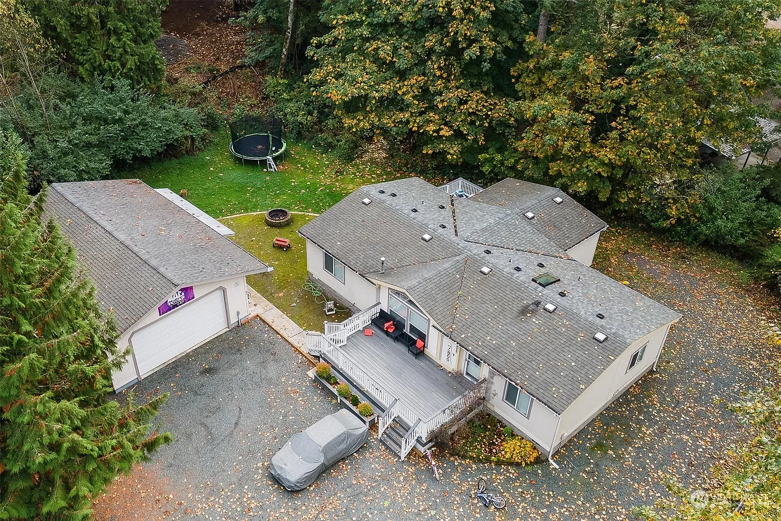 3025 Hemlock Way photo 1