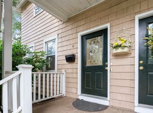 10 Frances St #10, Newton Highlands, MA 02461