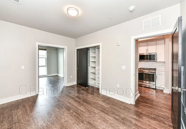 1800 Mount Vernon Ave #208 — Photo 17