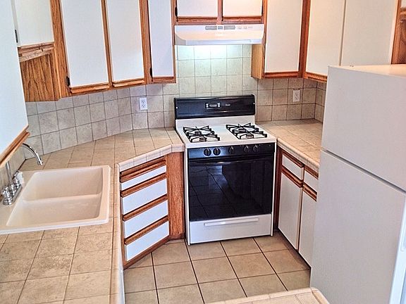 5th image of 4320 S Centinela Ave APT 305