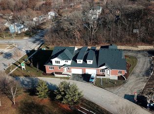 582 Prairie Crossing Dr, New Lenox, IL 60451