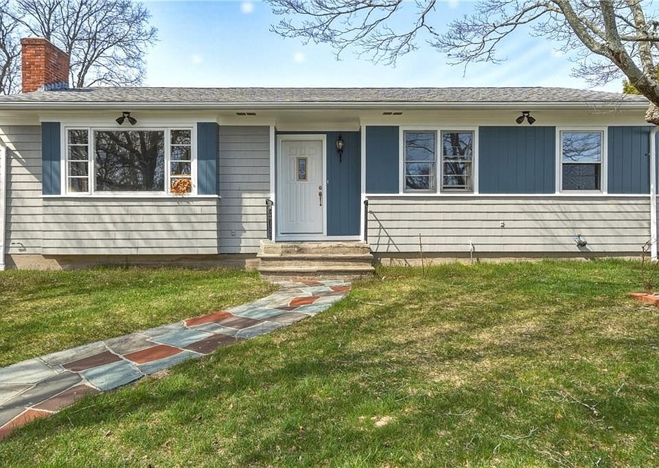 1st image of 11 Mulberry Cir