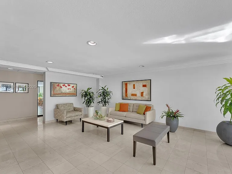 255 Galen Dr #2M — Photo 11