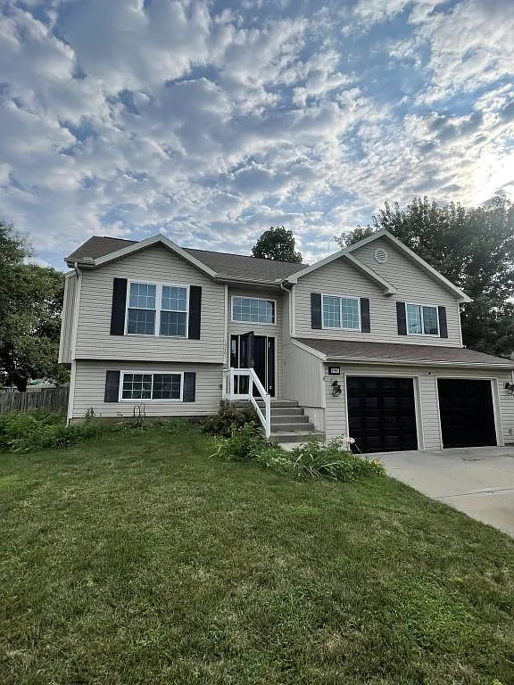 10601 NW 87th Terrace — Photo 1