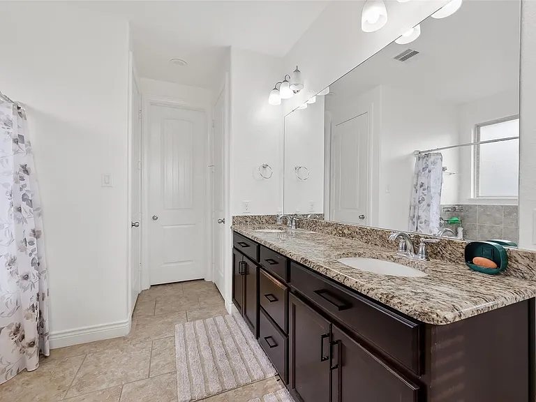 6515 Sterling Shores Ln — Photo 27