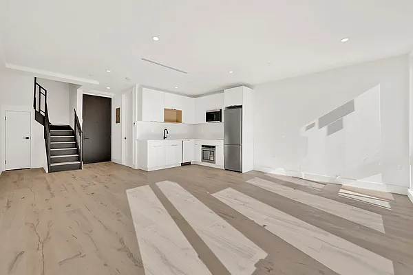 Rented by Massada Home Sales Inc | media 8