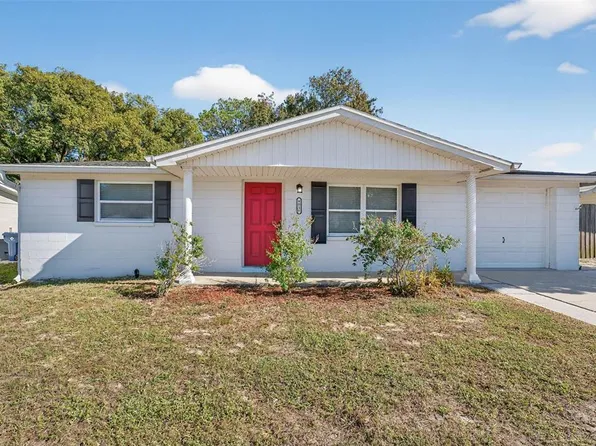 9016 Rainbow Ln, Port Richey, FL 34668