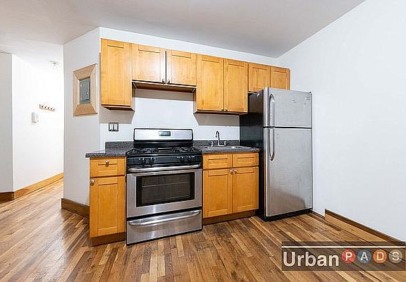 2nd image of 356 Franklin Ave