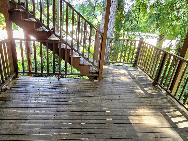 530 NW Carolyn Ln #B — Photo 15