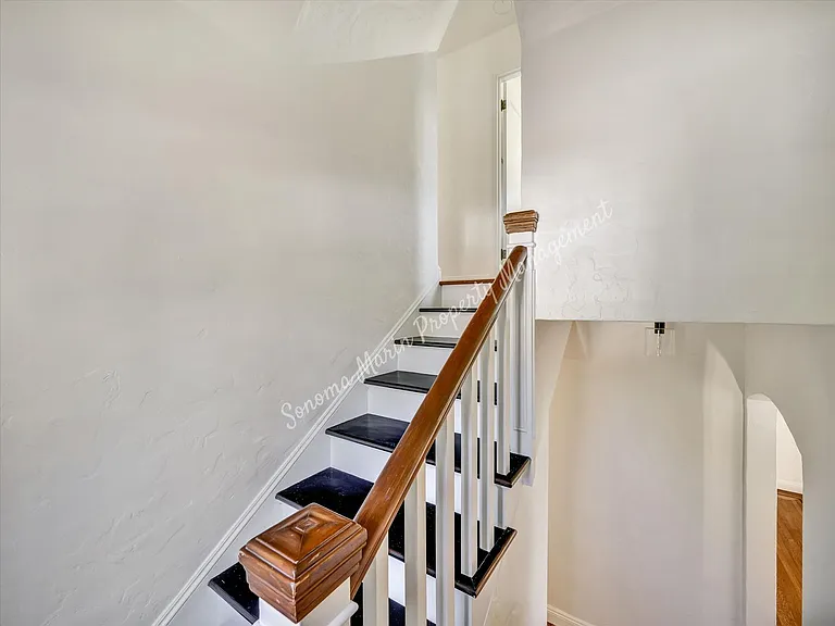 81 Elm Ave — Photo 21
