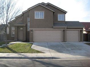 2135 Racquet Club Dr, Los Banos, CA 93635