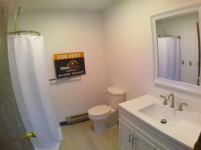 870 N Jackson Ave #7 — Photo 11