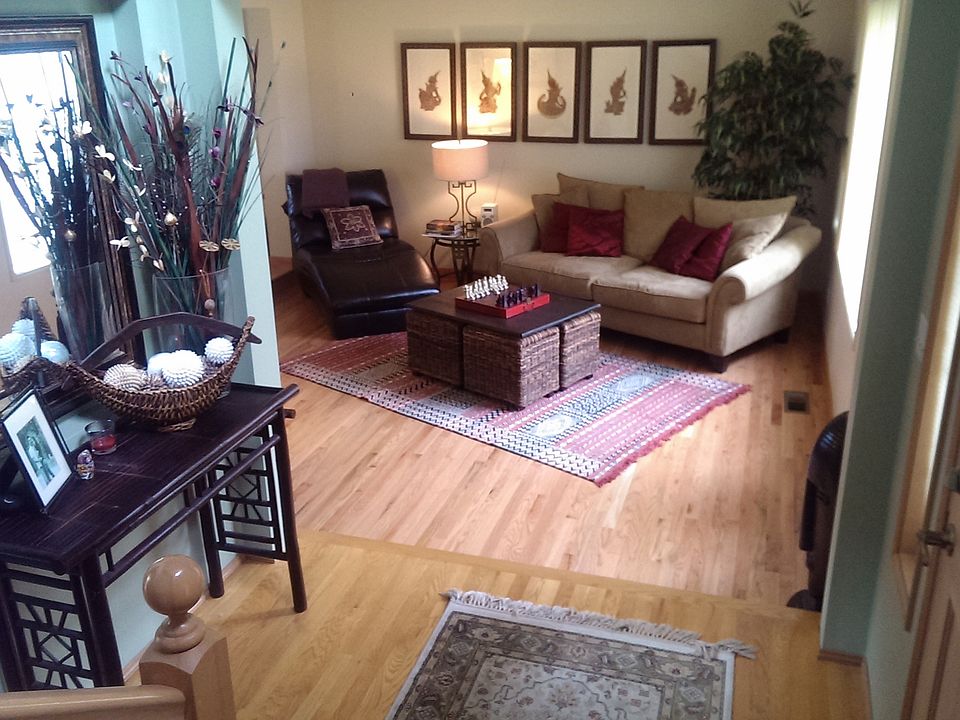 Entry to formal living room