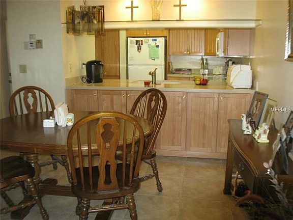 3rd image of 1001 Tartan Dr APT 101