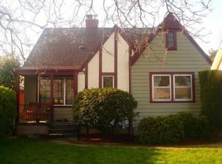 7030 SE Taggart St, Portland, OR 97206