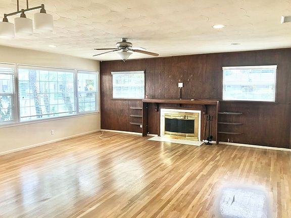 3rd image of 5373 Inglewood Blvd