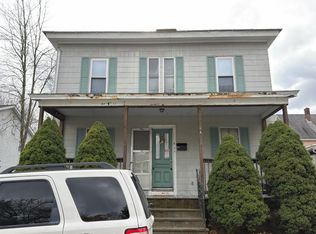 9 Auburn St, Clinton, MA 01510