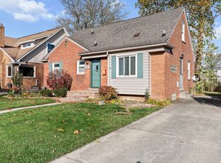 2497 Windemere Rd, Birmingham, MI 48009