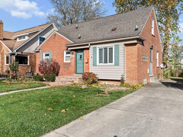 2497 Windemere Rd, Birmingham, MI 48009