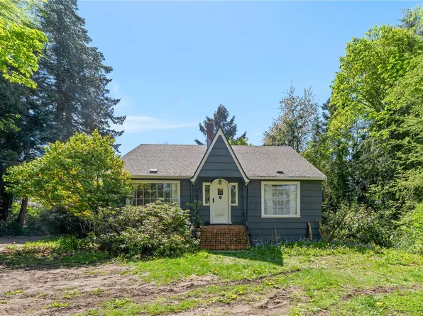 2895 Murray Dr, Saanich, BC V9A 2S6