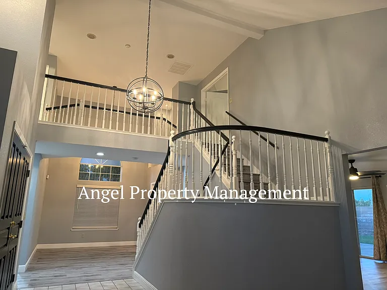 9131 Brienne Way — Photo 28