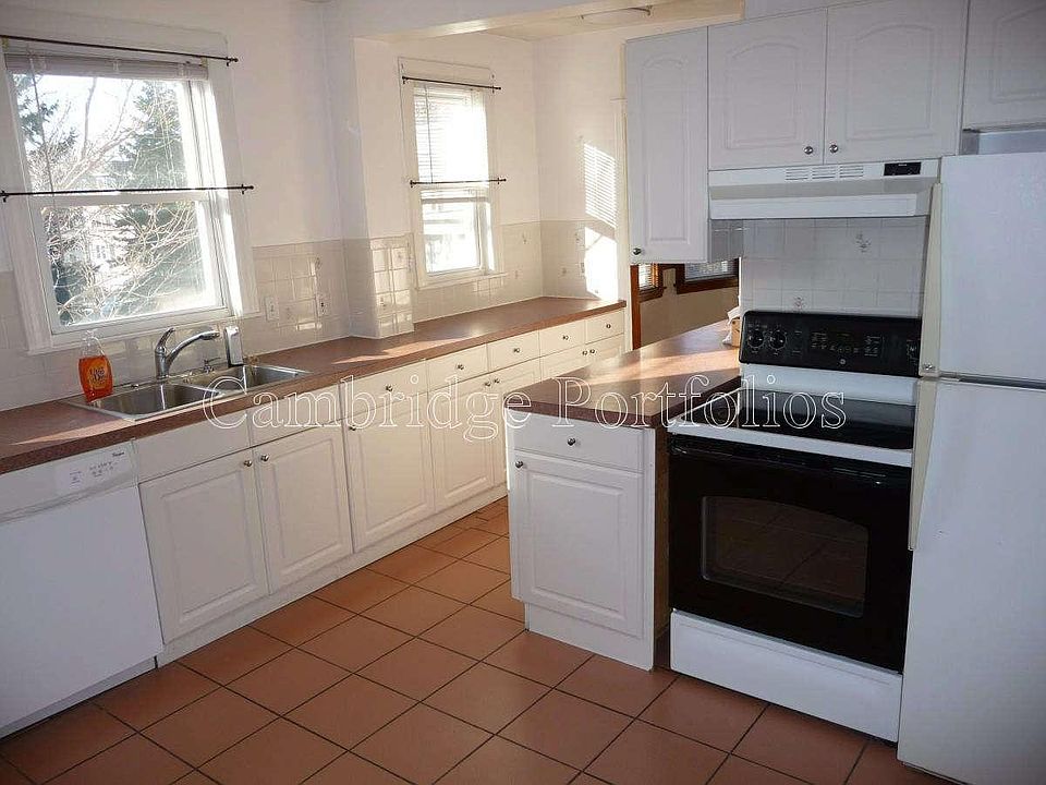 1st image of 164 White St #2
