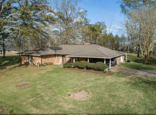 30754 Country Club Ln, Denham Springs, LA 70726
