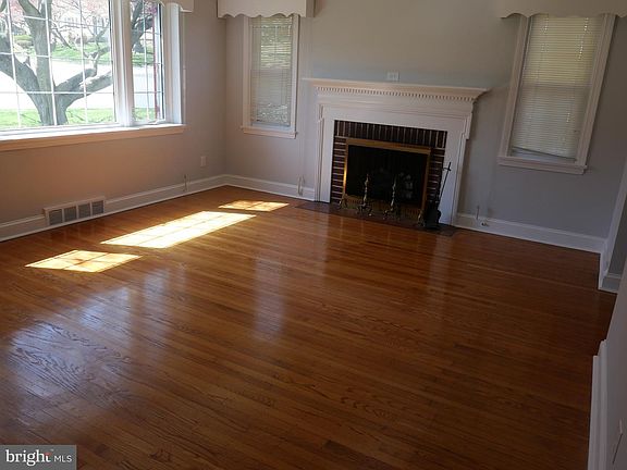 5th image of 517 Weymouth Rd