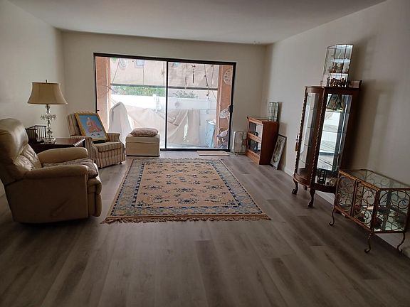 5th image of 1126 Fairview Ave Unit 106