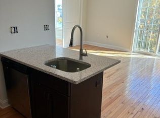 965 Hope St APT 302, Stamford, CT 06907