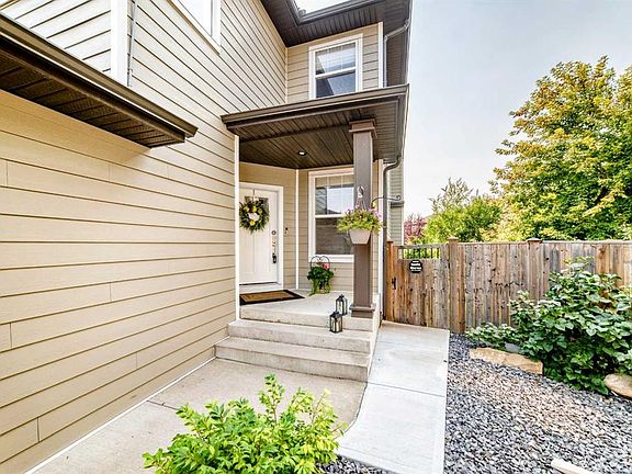 2nd image of 23 NE Everoak Bay SW