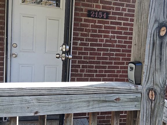 Front gate and door (new lockbox and new keys for front)