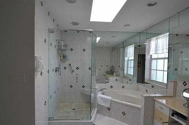 1131 Wilshire Cir W — Photo 7