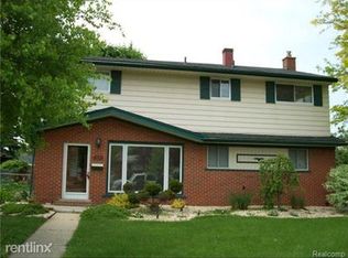 8691 Columbia St, Dearborn Heights, MI 48127