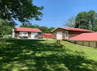 14074 E Dutch Henry Rd, Lewistown, IL 61542