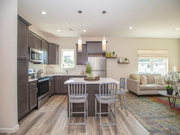 307 Ashley Ct