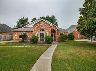 5250 Lakeshore Dr, Willis, TX 77318