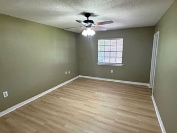 4th image of 2259 N Friendship Dr