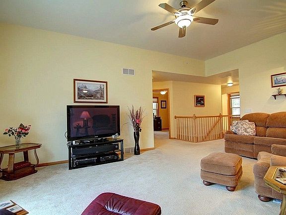 3rd image of 1933 Tarragon Dr #1933