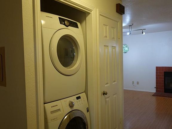 5th image of 218 W Valerio St #A