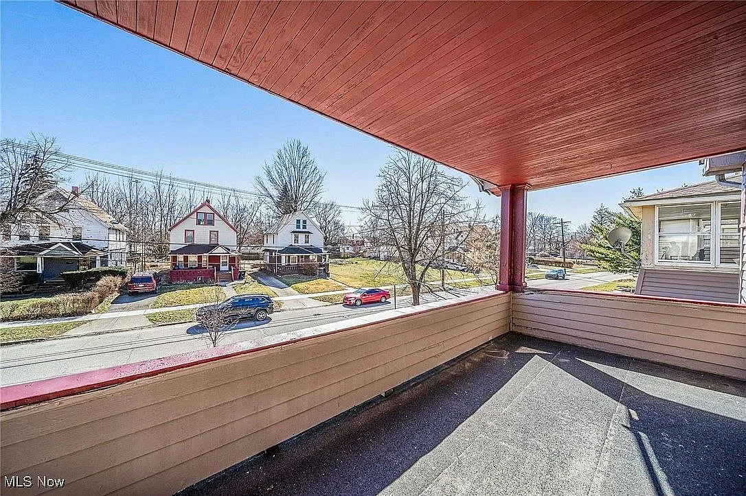 14709 Westropp Avenue, Unit D — Photo 4