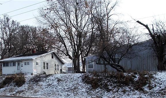 4th image of 10305 E Kentucky Ave