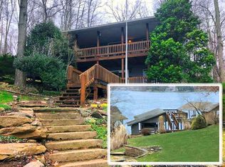 561 King Beach Dr, Howard, OH 43028