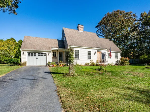 10 Bray Farm Road S, Yarmouth Port, MA 02675