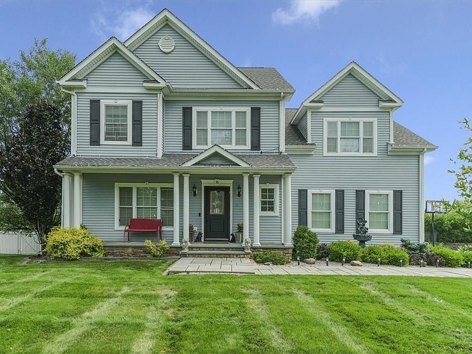 1st image of 16 Deangelis Drive
