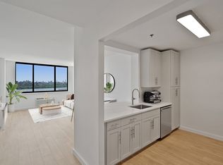 197 Gorge Rd #1608, Edgewater, NJ 07020